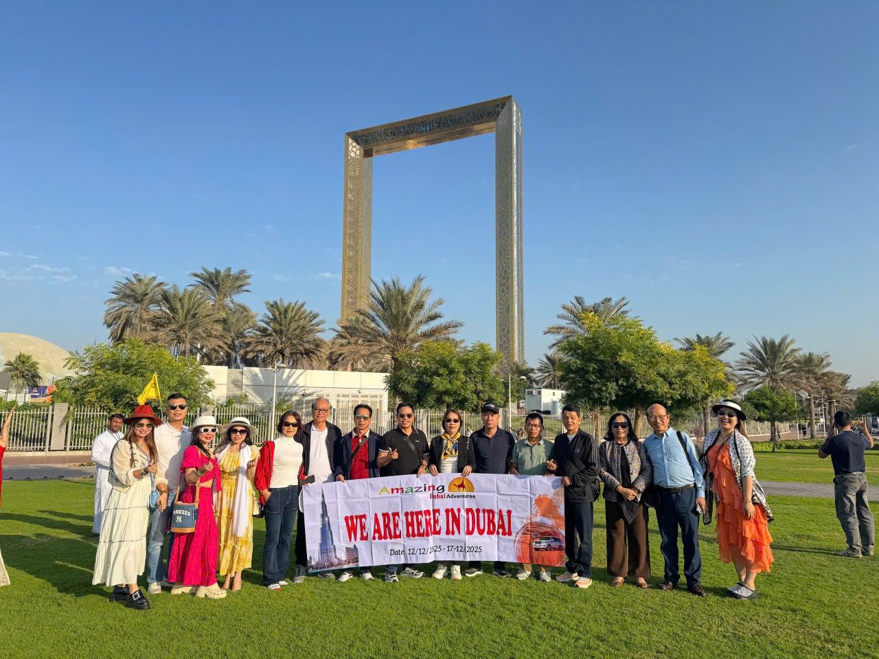 Đoàn khách tại Làng cổ Al Fahidi, Dubai